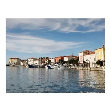 Pineta 2 Comfortable Holiday Holiday home Porec